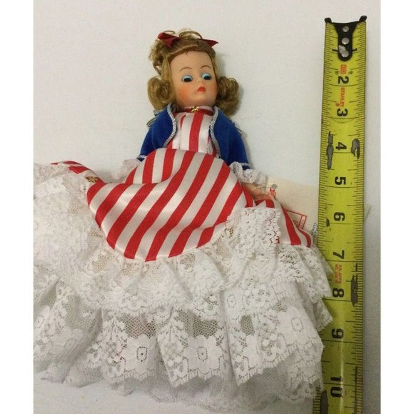 Madame Alexander MADC 1991 Club Doll- Miss Liberty with box And Pin - Picture 10 of 12